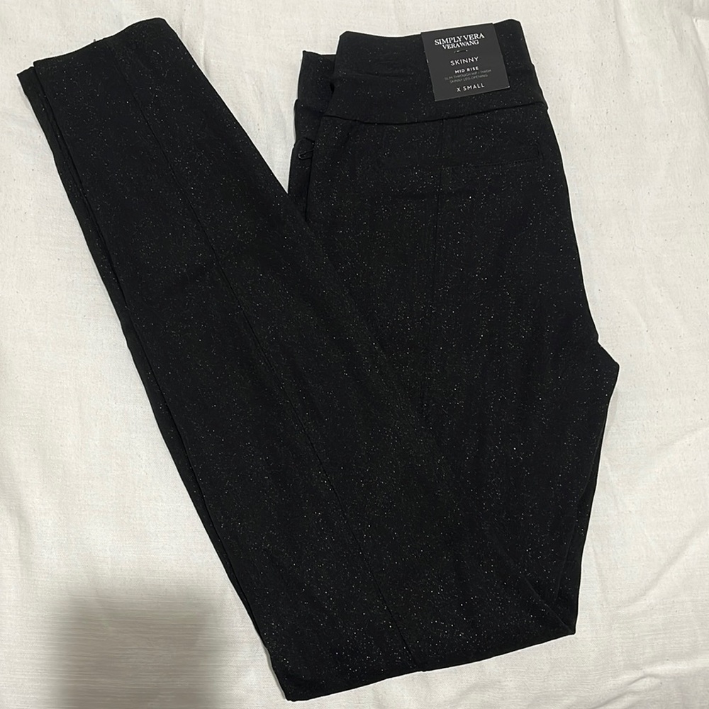 Vera Wang skinny pants NWT